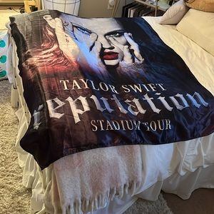 Taylor Swift Reputation Stadium Tour Flag